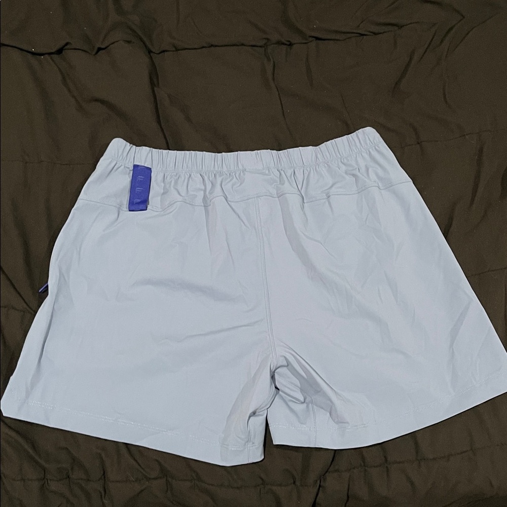 Fabletics shorts - Picture 3 of 3